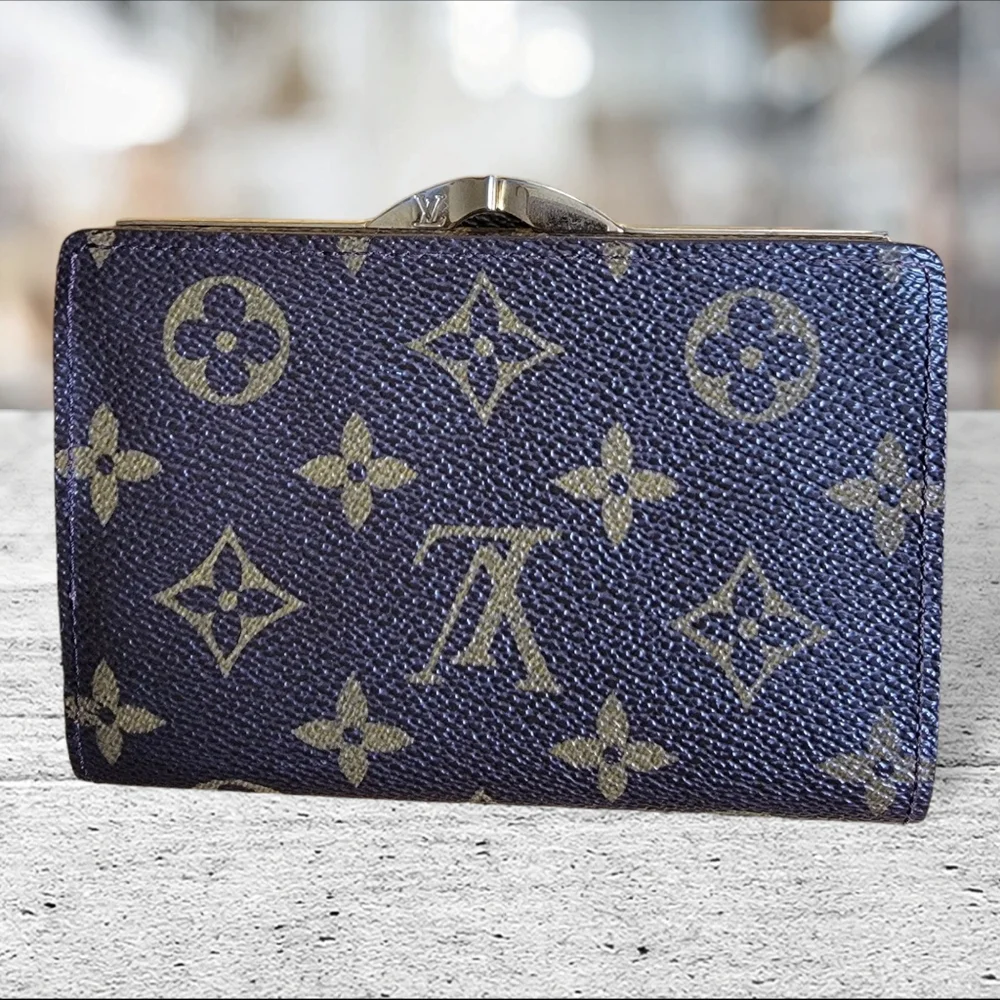 Louis Vuitton purse wallet - Picture 3 of 12